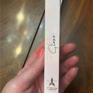 Jeffree Star supreme gloss
